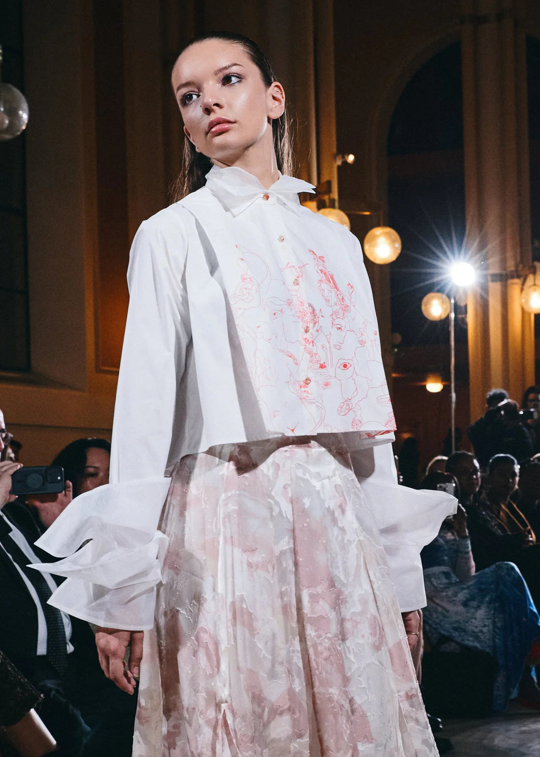 Organza Cropped Shirt - Illustré Edition White Or Black