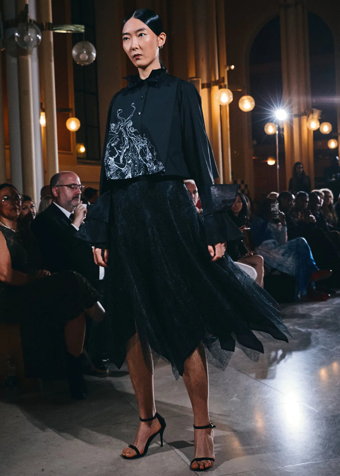 Organza Cropped Shirt - Illustré Edition White Or Black