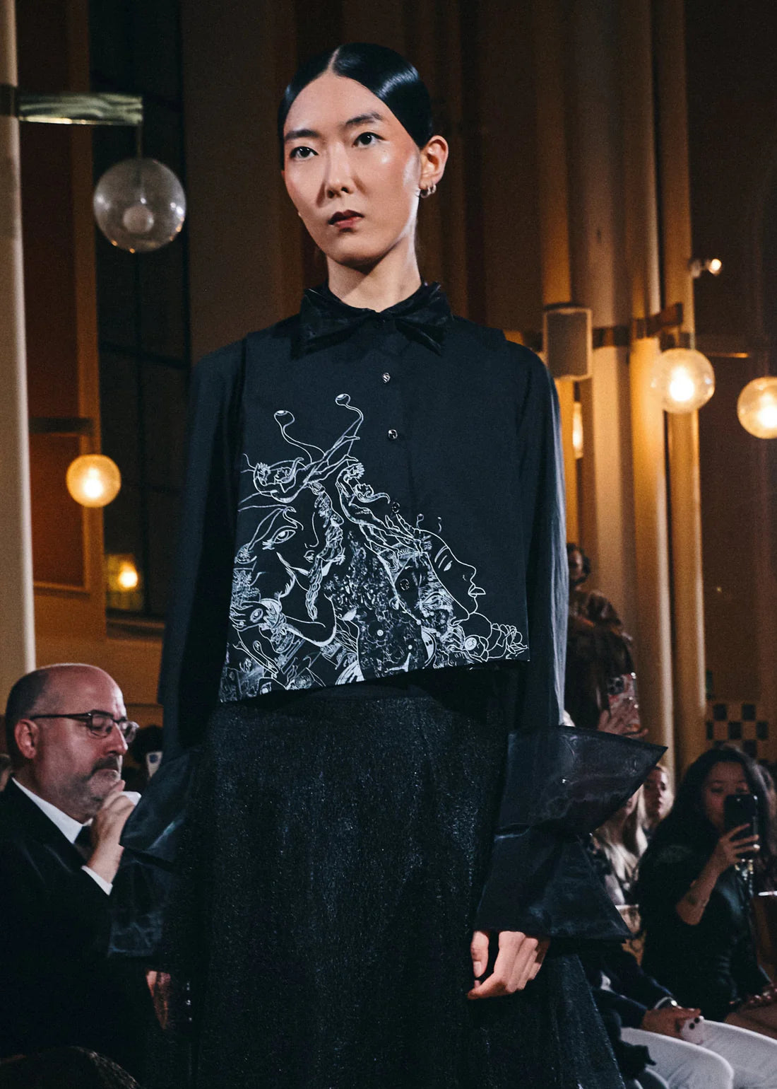 Organza Cropped Shirt - Illustré Edition White Or Black