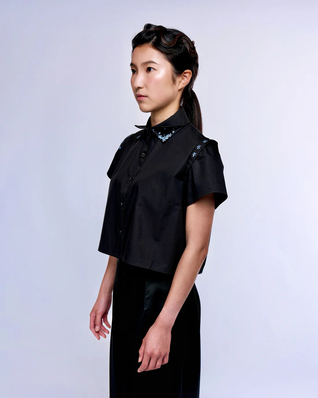 Ribbon Embroidery cropped Shirt - White or Black