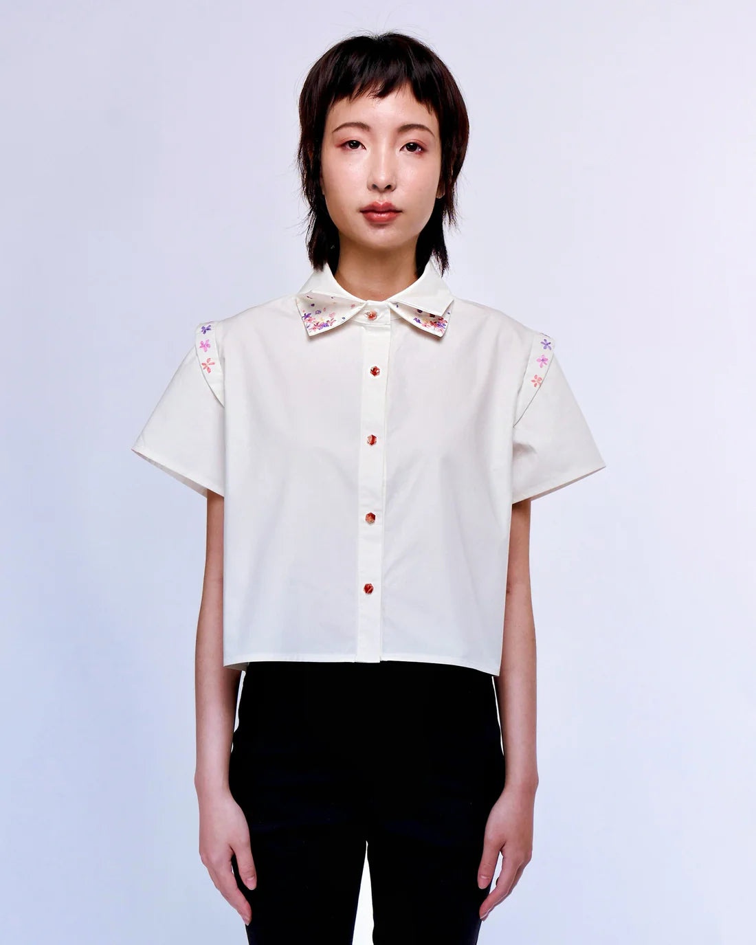 Ribbon Embroidery cropped Shirt - White or Black