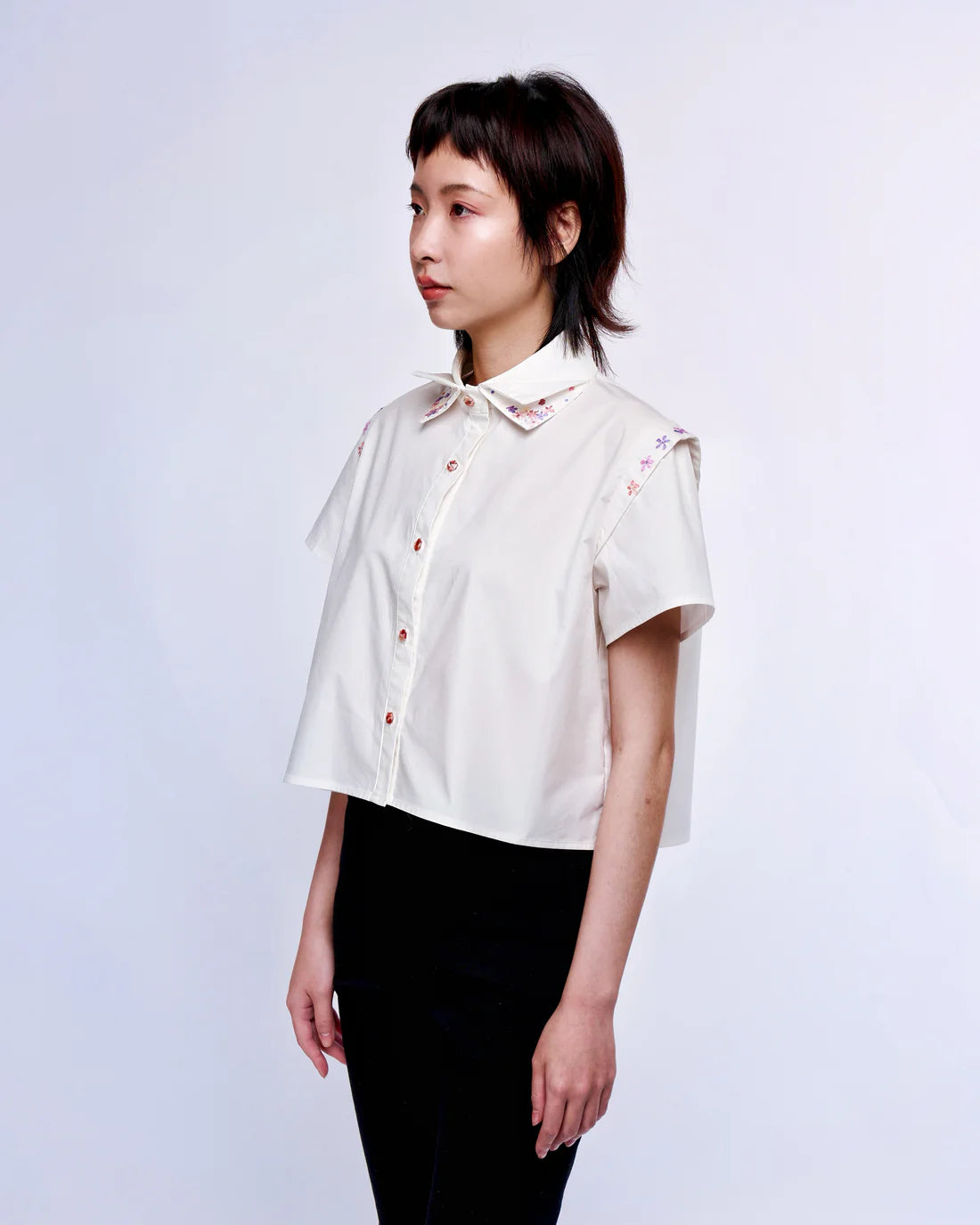 Ribbon Embroidery cropped Shirt - White or Black