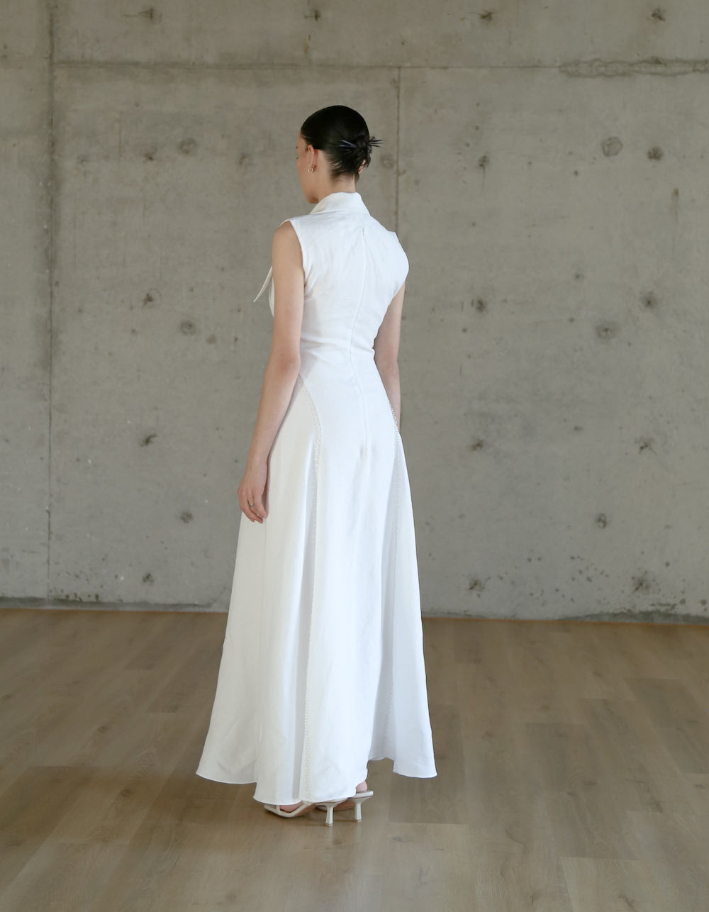 Amari Sleeveless Maxi White Linen Dress