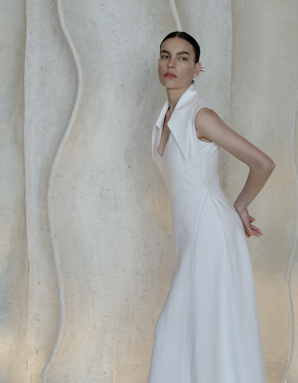 Amari Sleeveless Maxi White Linen Dress