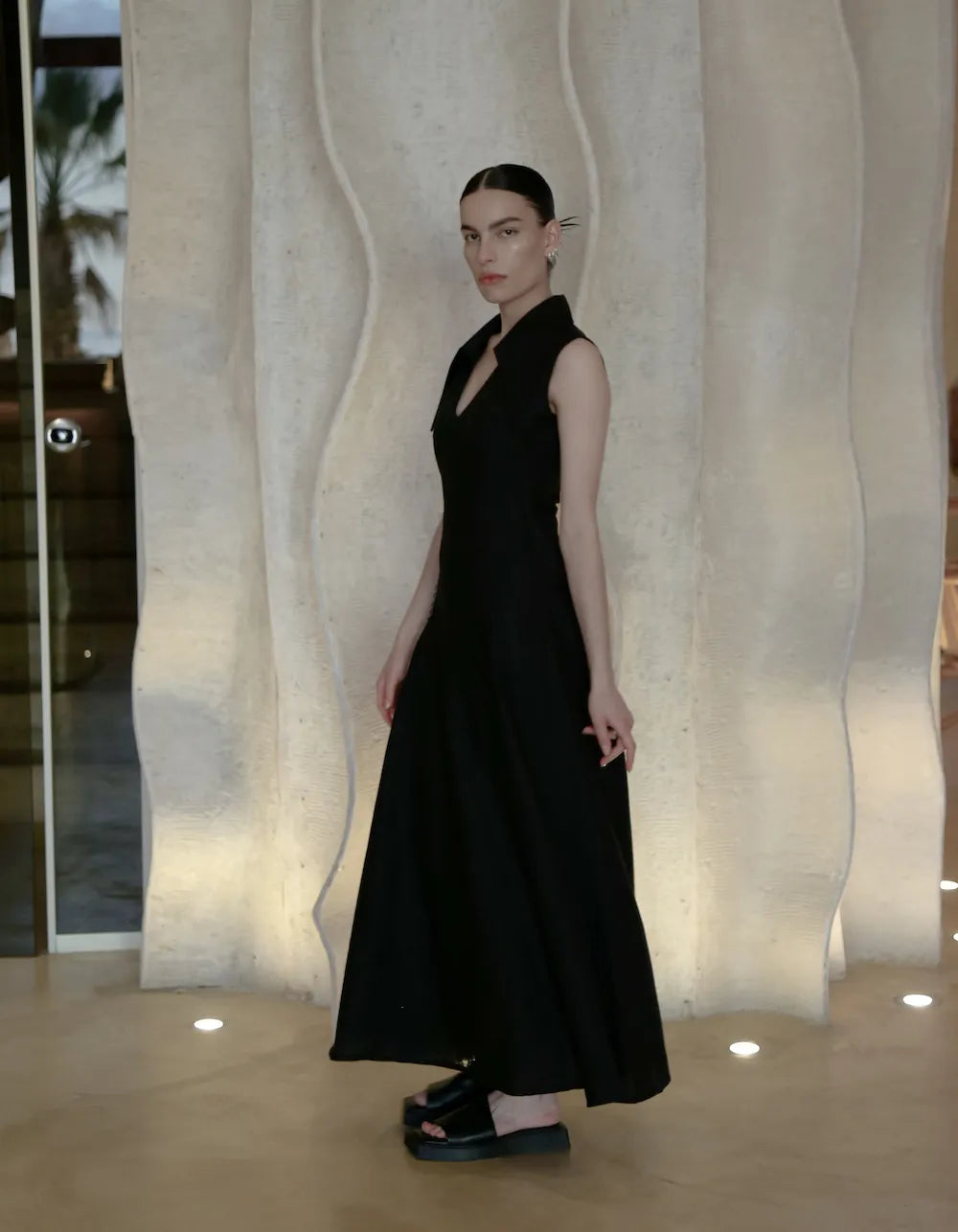 Amari Sleeveless Maxi Black Linen Dress