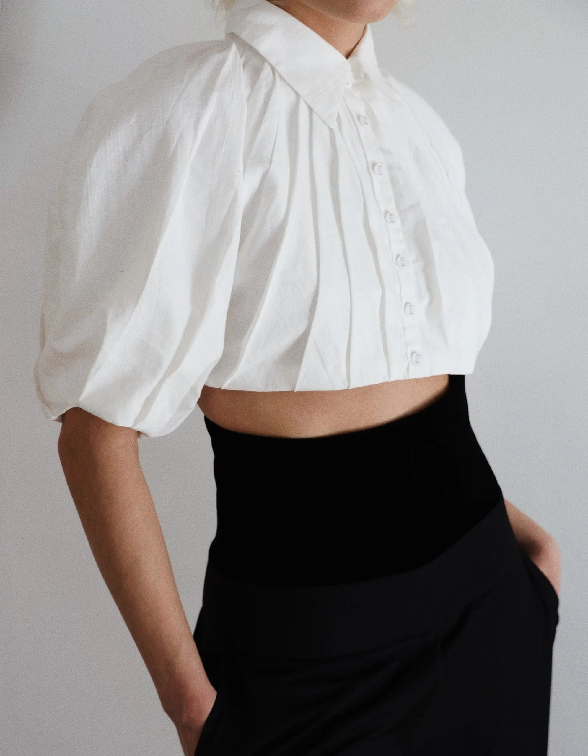 CHEMISS white puffy shirt