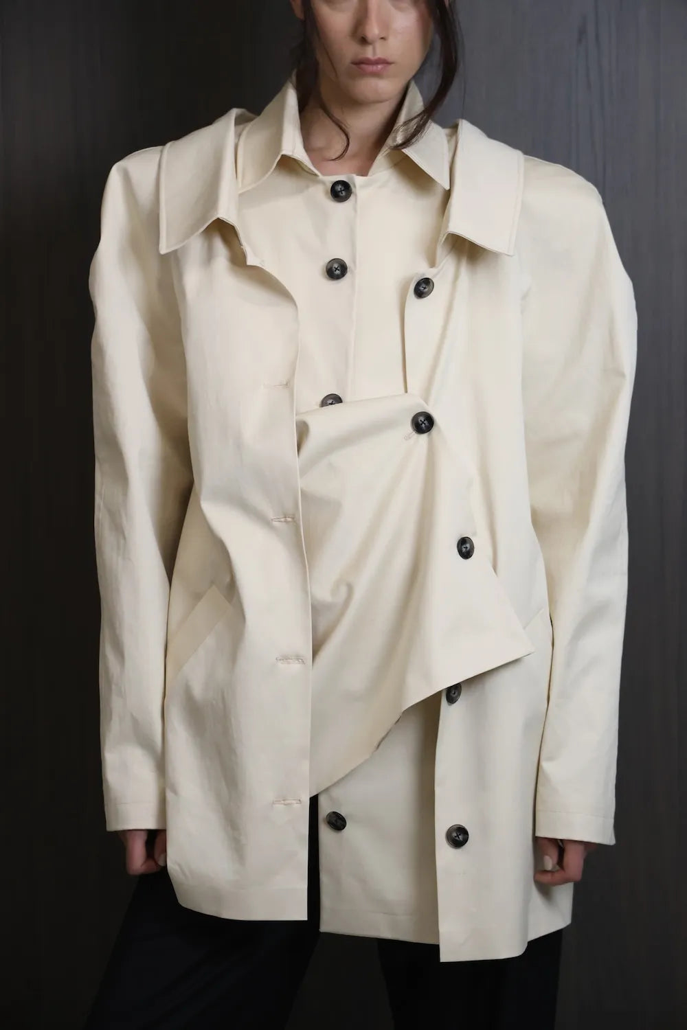 ETLAR Short Trench Coat in Beige