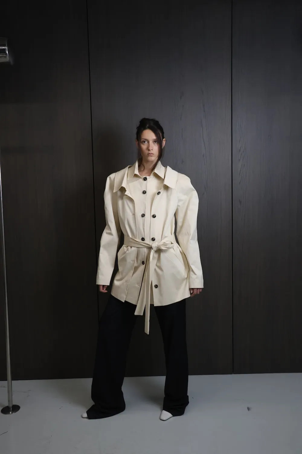 ETLAR Short Trench Coat in Beige