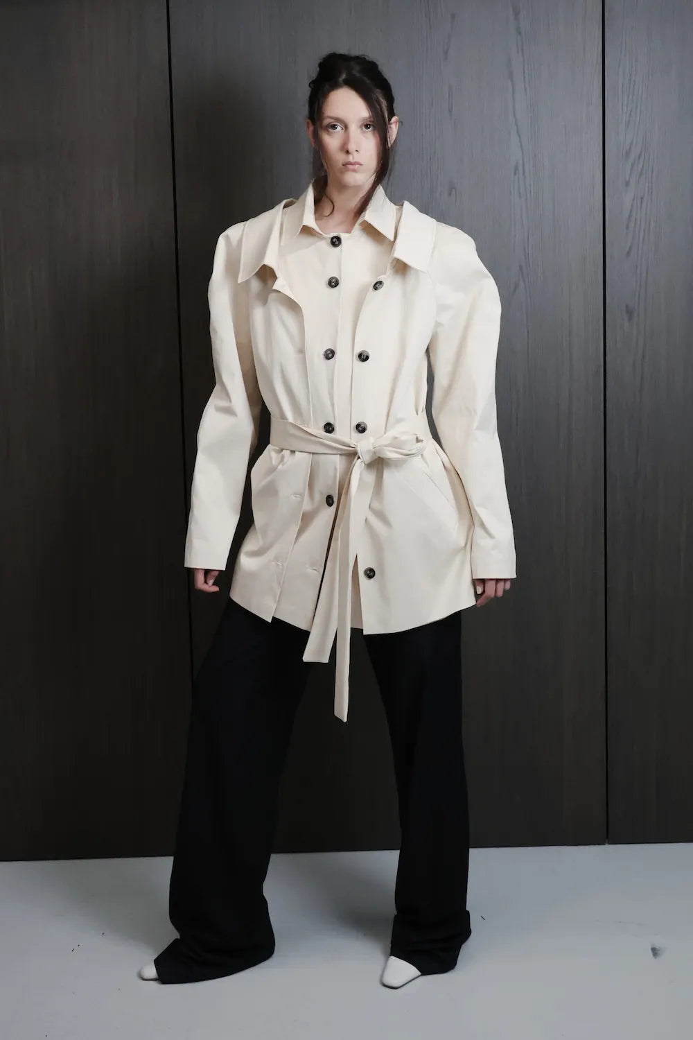 ETLAR Short Trench Coat in Beige