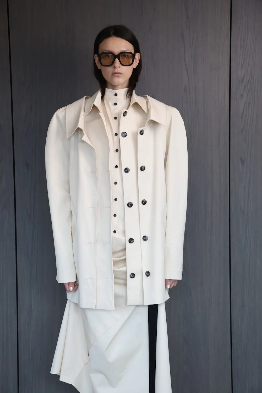 ETLAR Short Trench Coat in Beige
