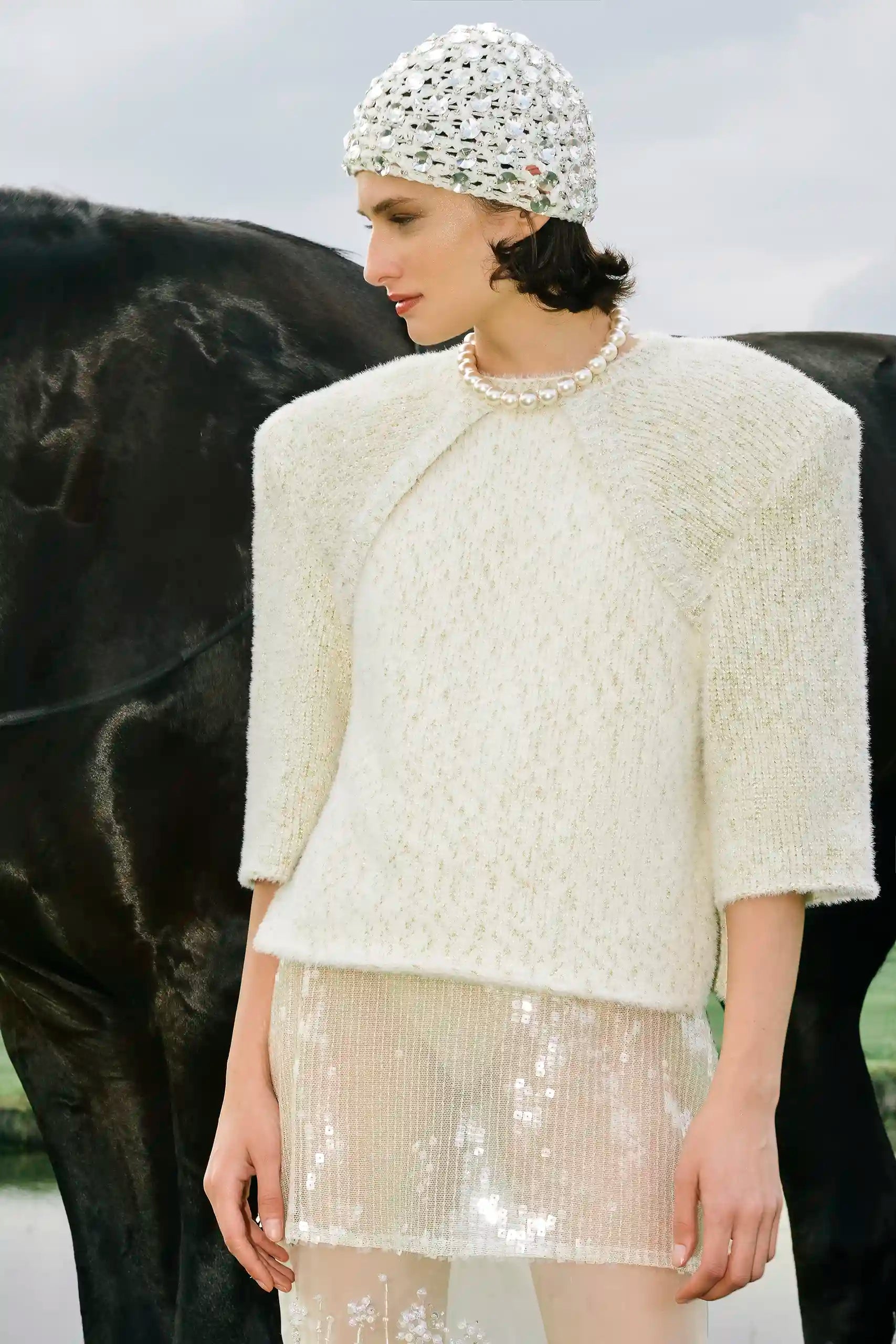 Nero White Sweater