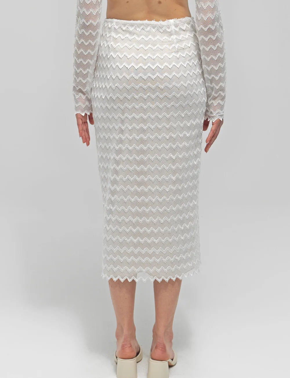 Hebo White Knit Asymmetric Midi Skirt