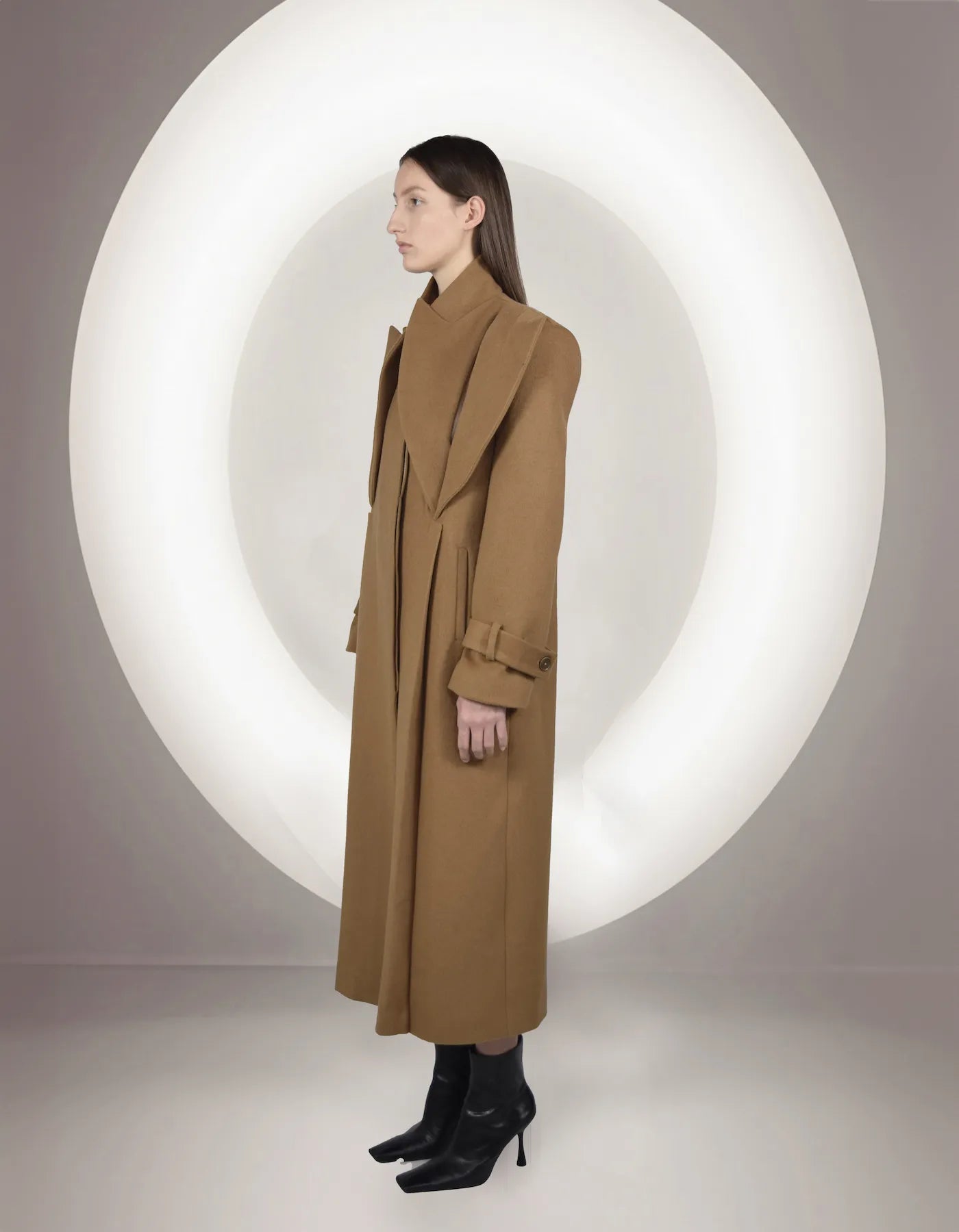 OSPREY Cashmere Beige Long Coat